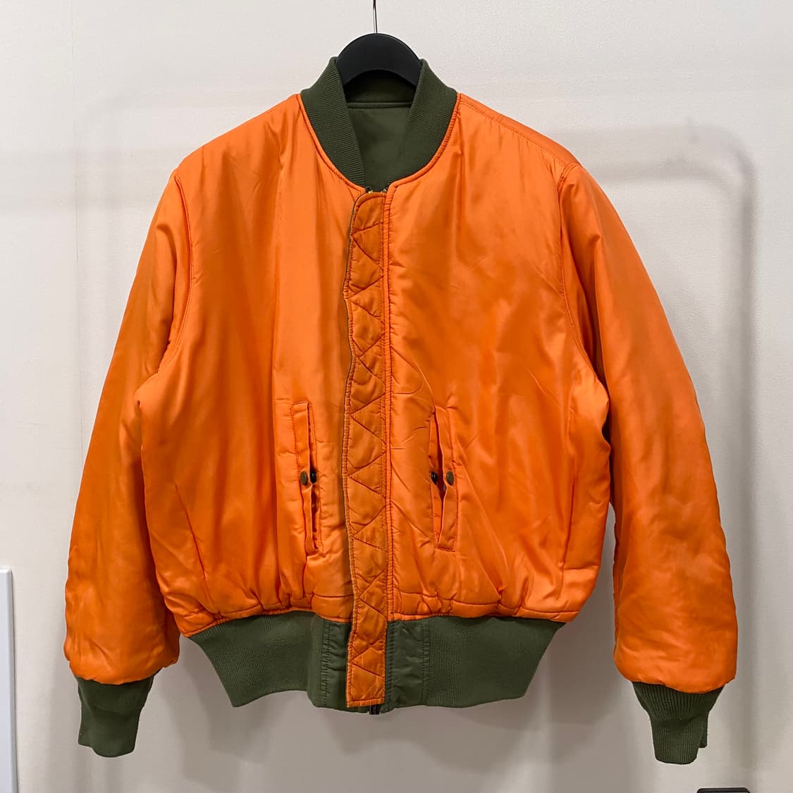 알파인더스트리 MA-1 플라이트 자켓 세이지그린 상품이미지3