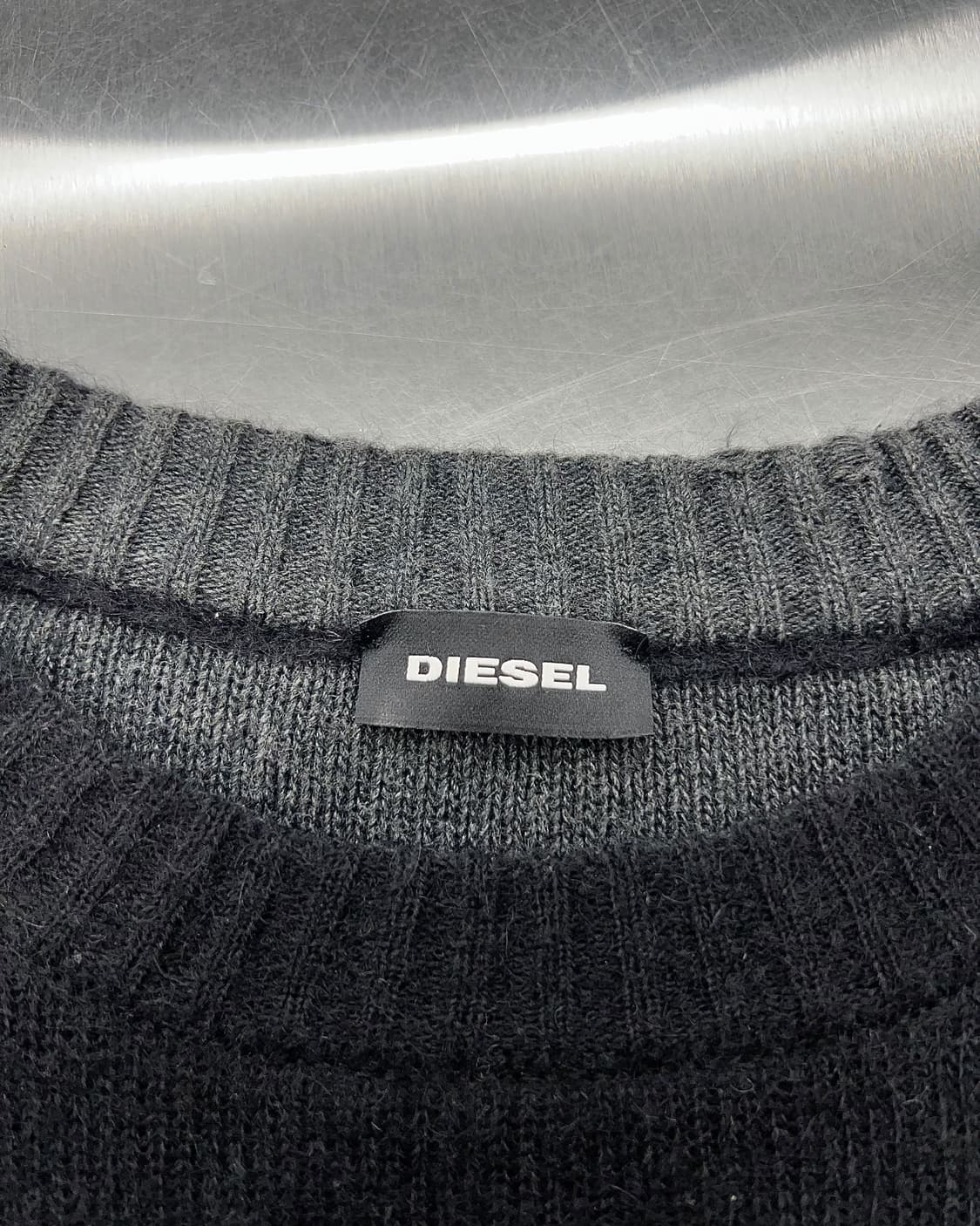 디젤 18aw 블랙 투페이스 그런지 울 블렌드 니트 스웨터 상품이미지7