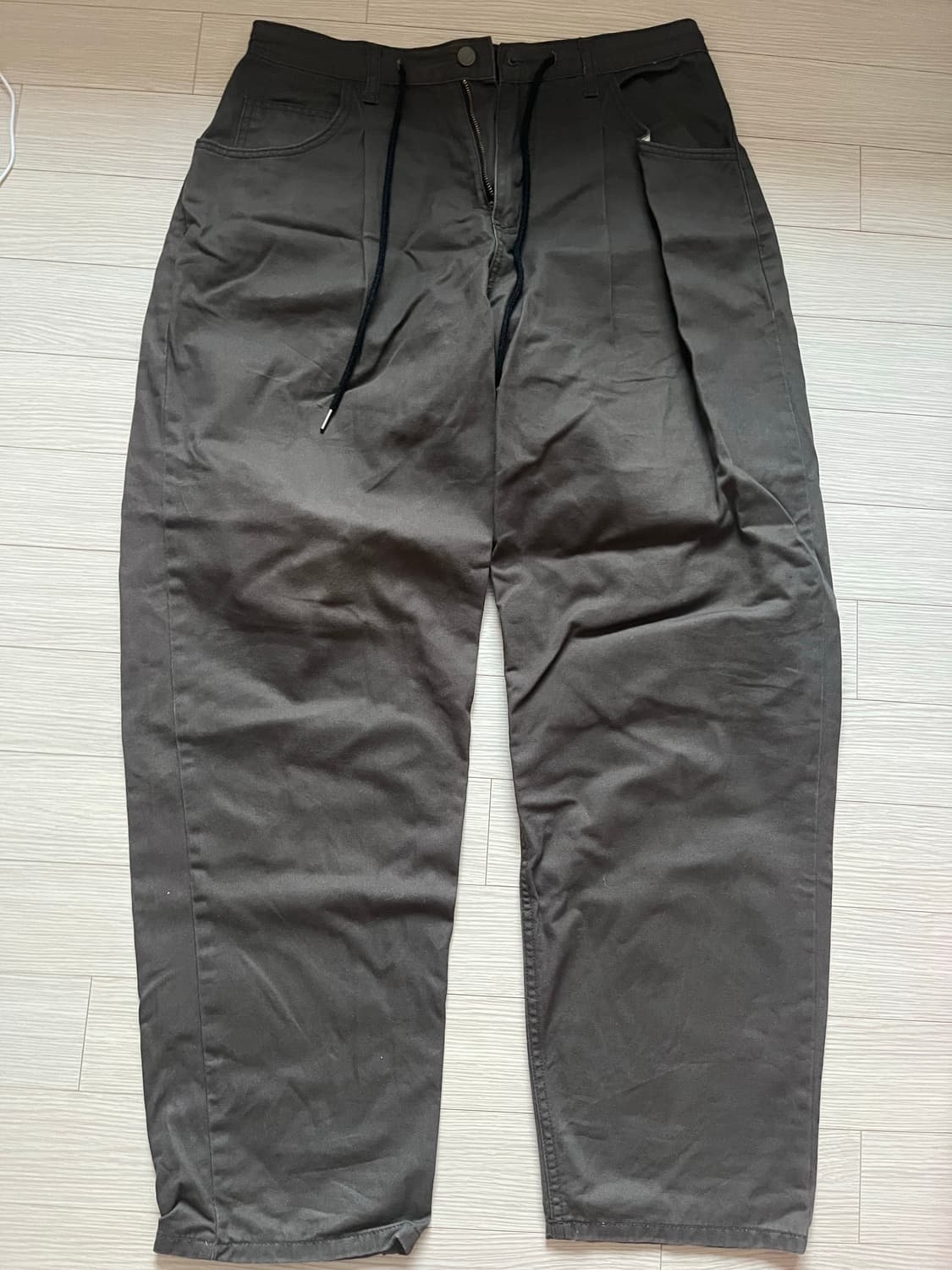 BSRABBIT 배기 코튼팬츠 다크 카키 상품이미지1