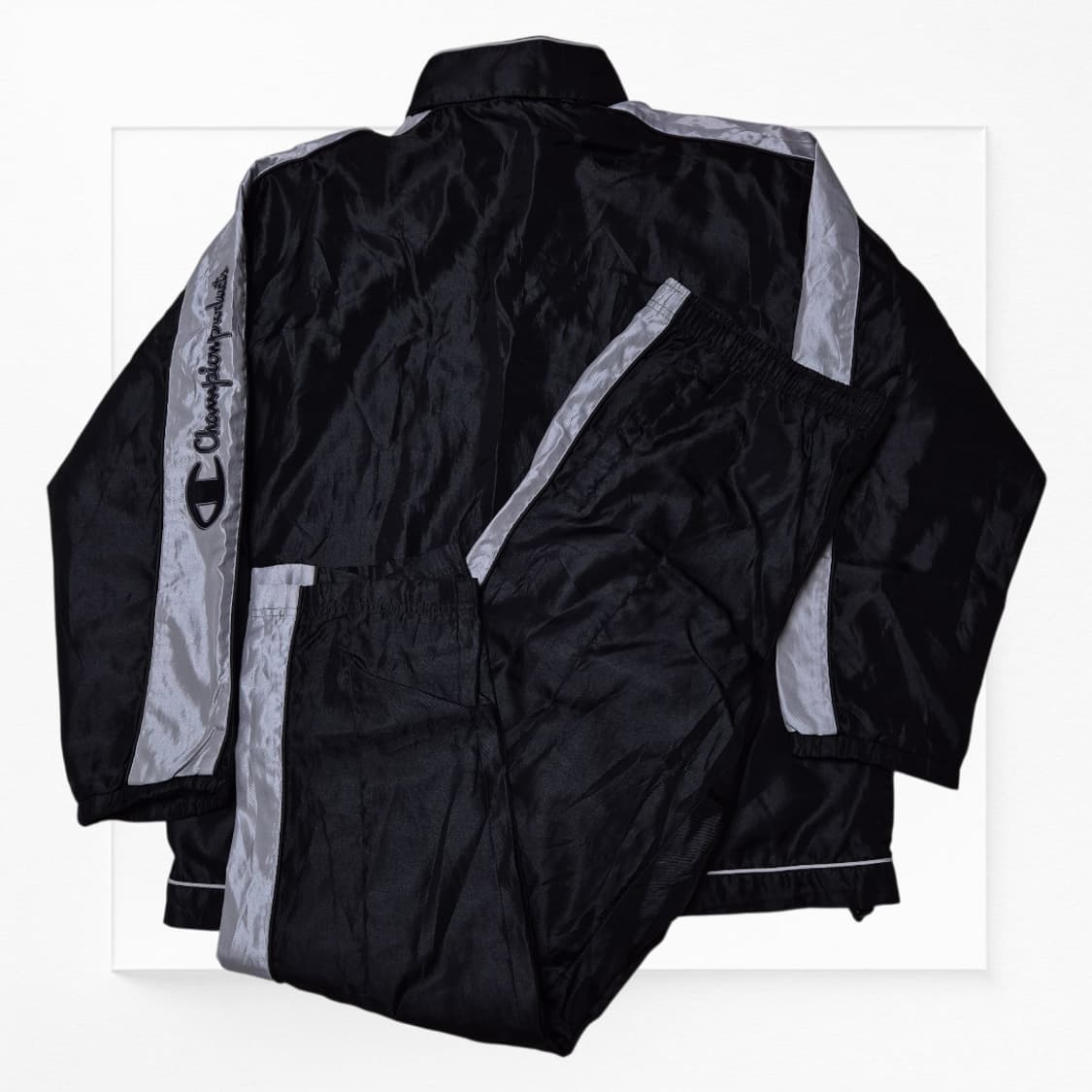 [우주매물🔥] 챔피온 90s 나일론 실키 셋업 상품이미지2