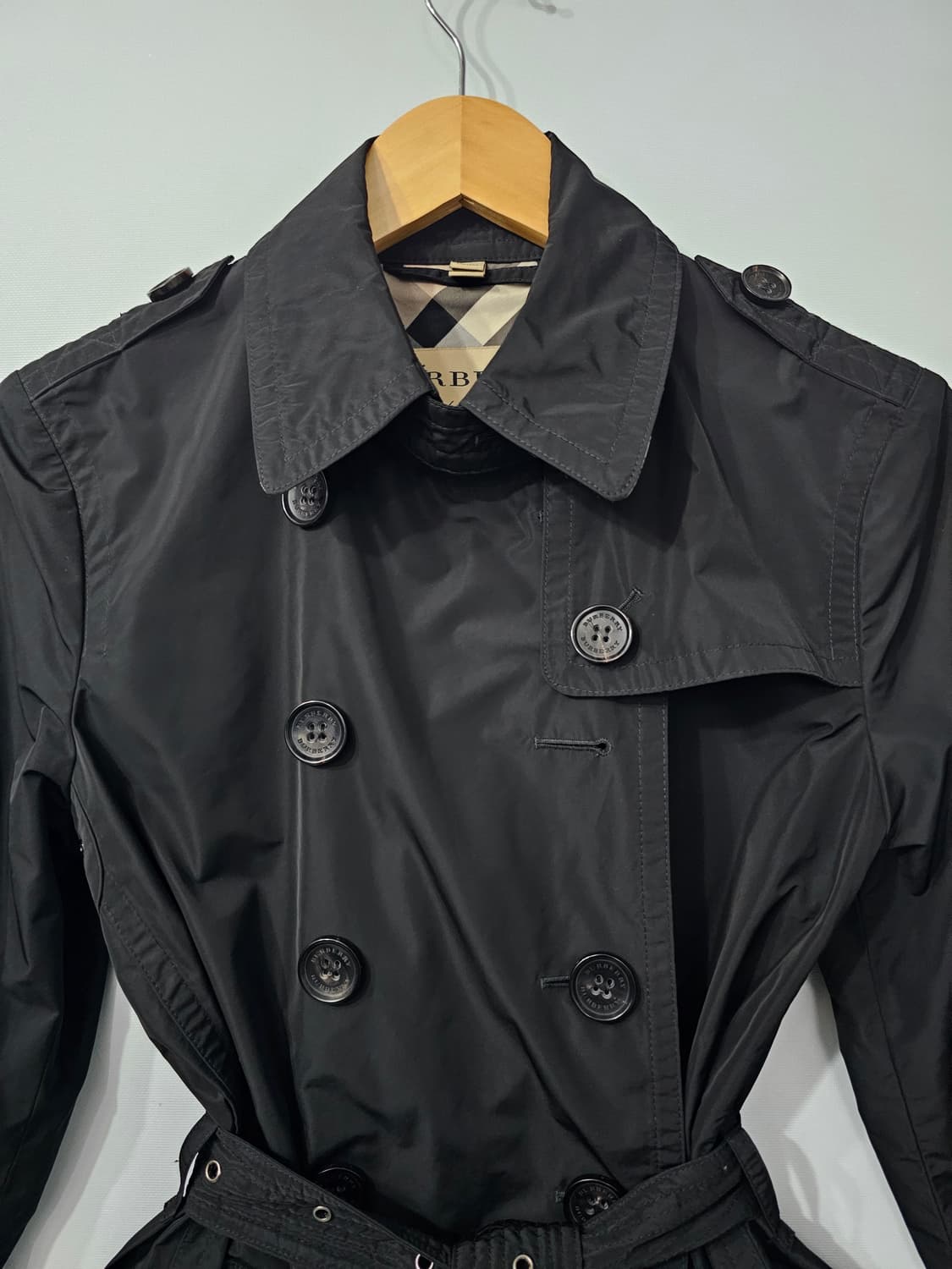 정품 Burberry 버버리 블랙 트렌치 코트 66 상품이미지5