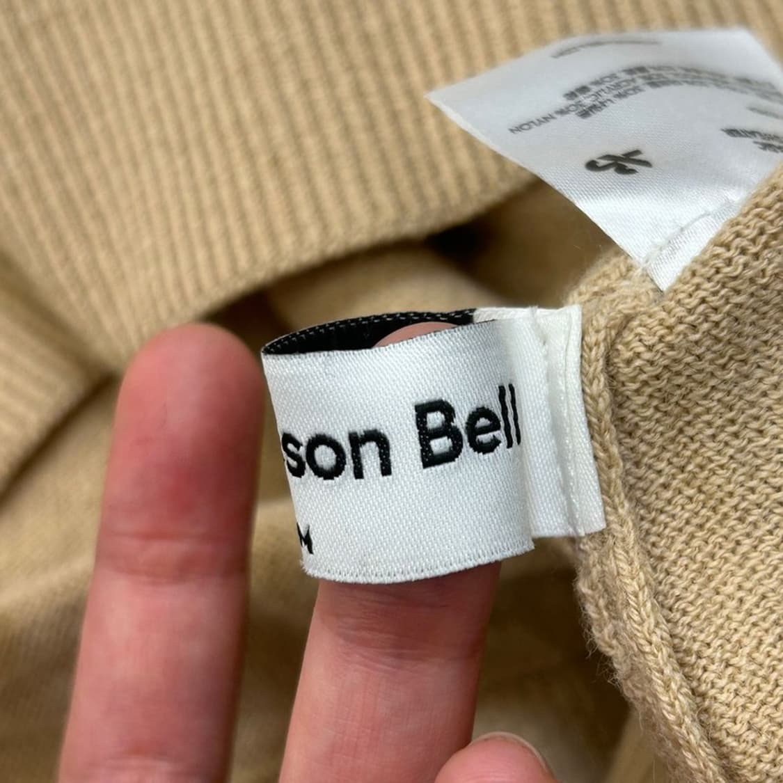 앤더슨벨 베이지 터틀넥 니트 M 상품이미지5