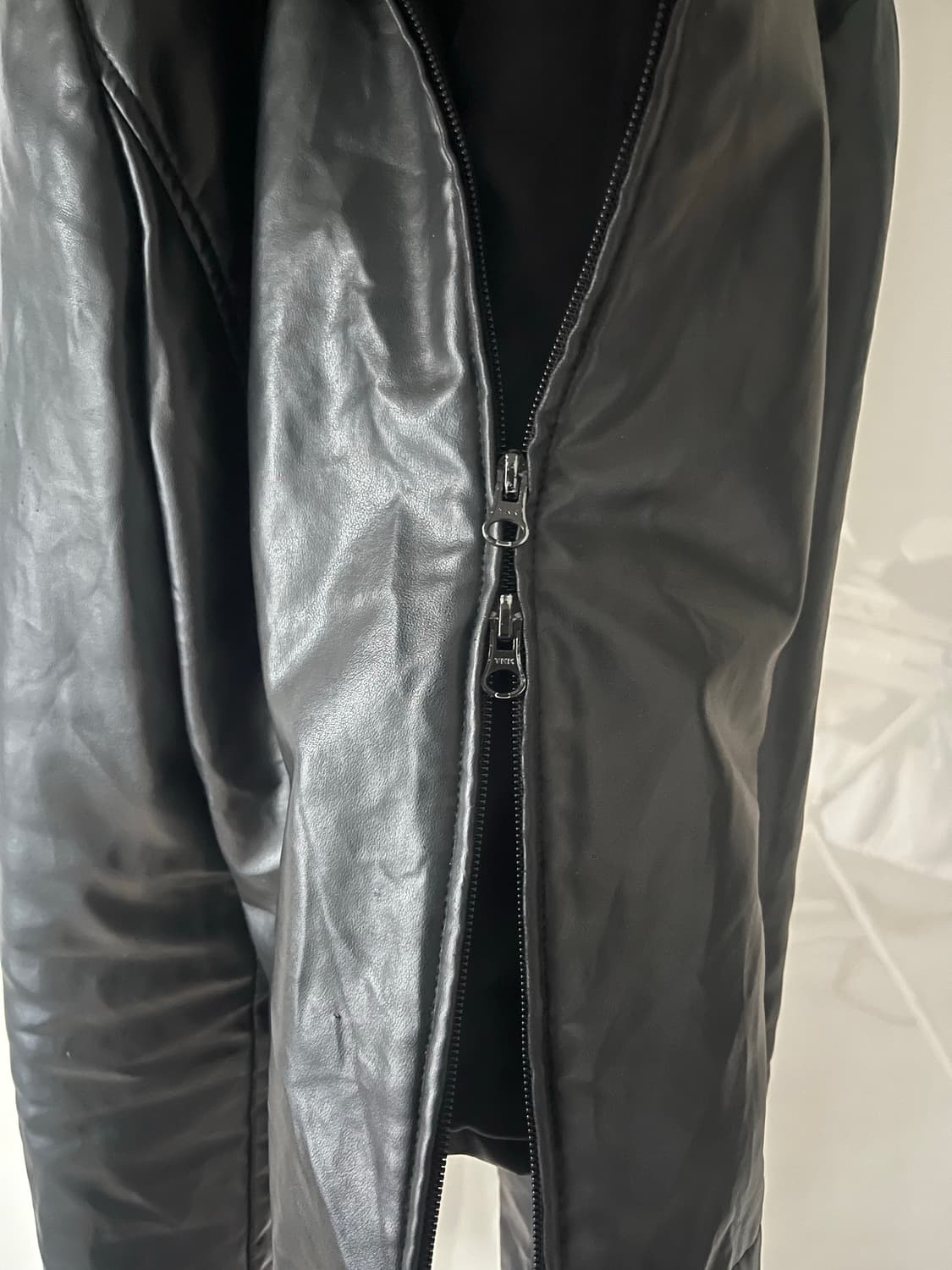 Armani Jeans 여성 레더 자켓 상품이미지5