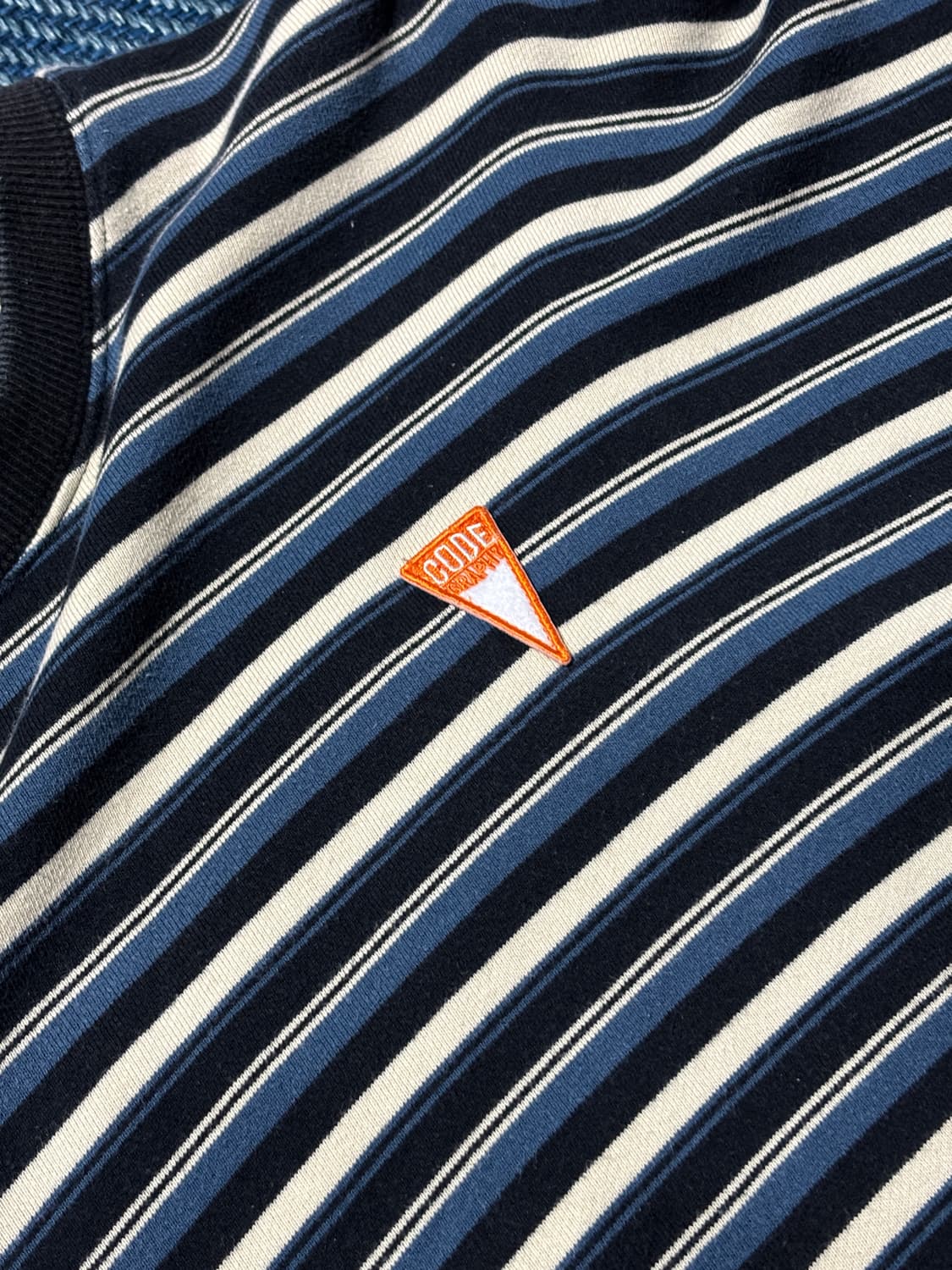 코드그라피 스트라이프 맨투맨 상품이미지4