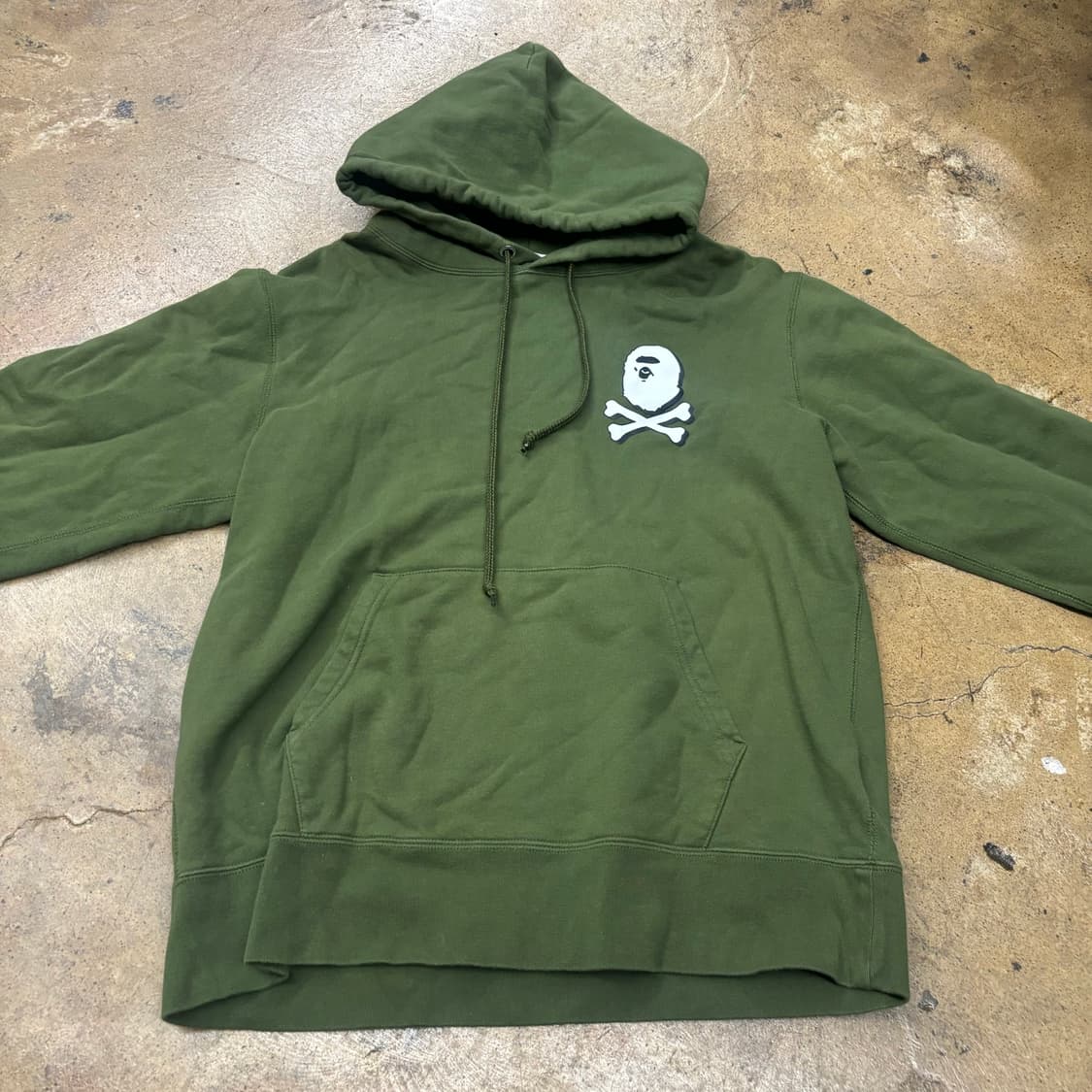 베이프 카키 말차 해적 크로스본 원 포인트 후드 티 상품이미지3