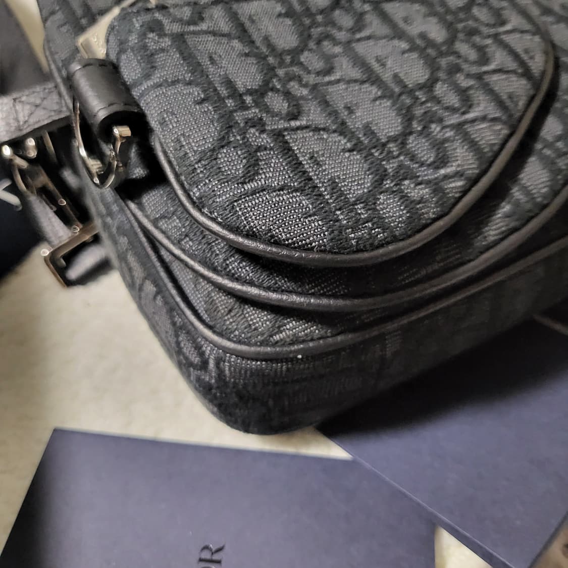 [인보이스/풀구성] 디올 오블리크 새들 트리플 크로스백 메신저백  상품이미지9