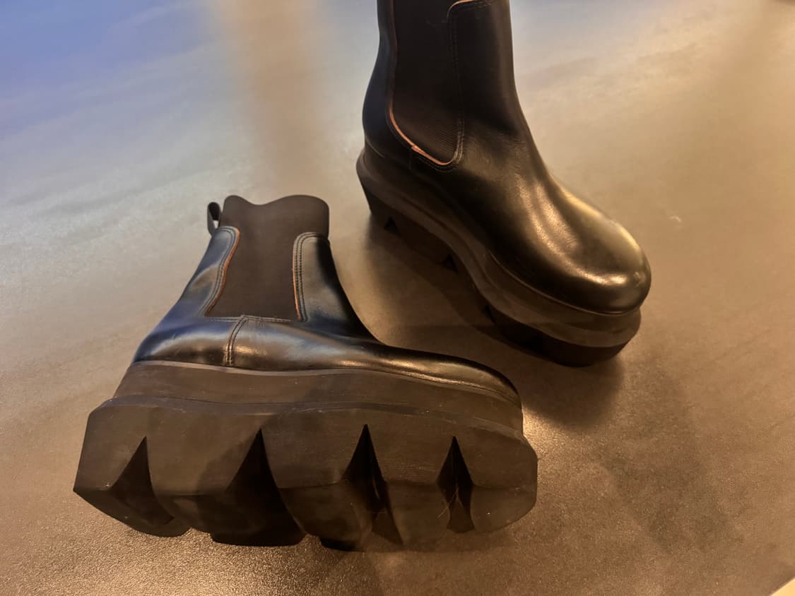 사카이 통굽 블랙 앵클부츠 37사이즈 상품이미지4