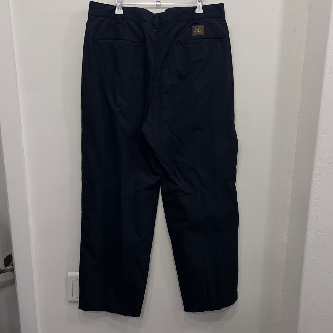 CP컴퍼니 와이드핏 포켓 나일론 트랙팬츠 상품이미지5