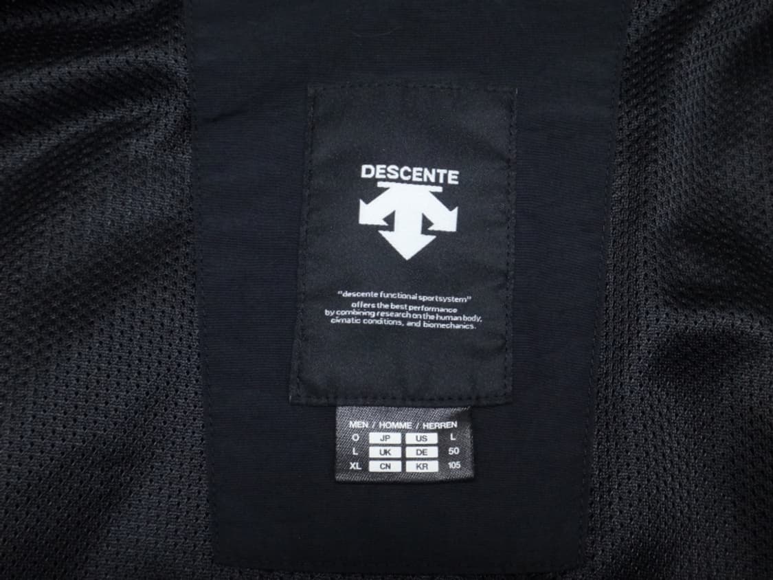 (105) 데상트 남성 3X3 뉴트럴 블랙 웜업 자켓 상품이미지9