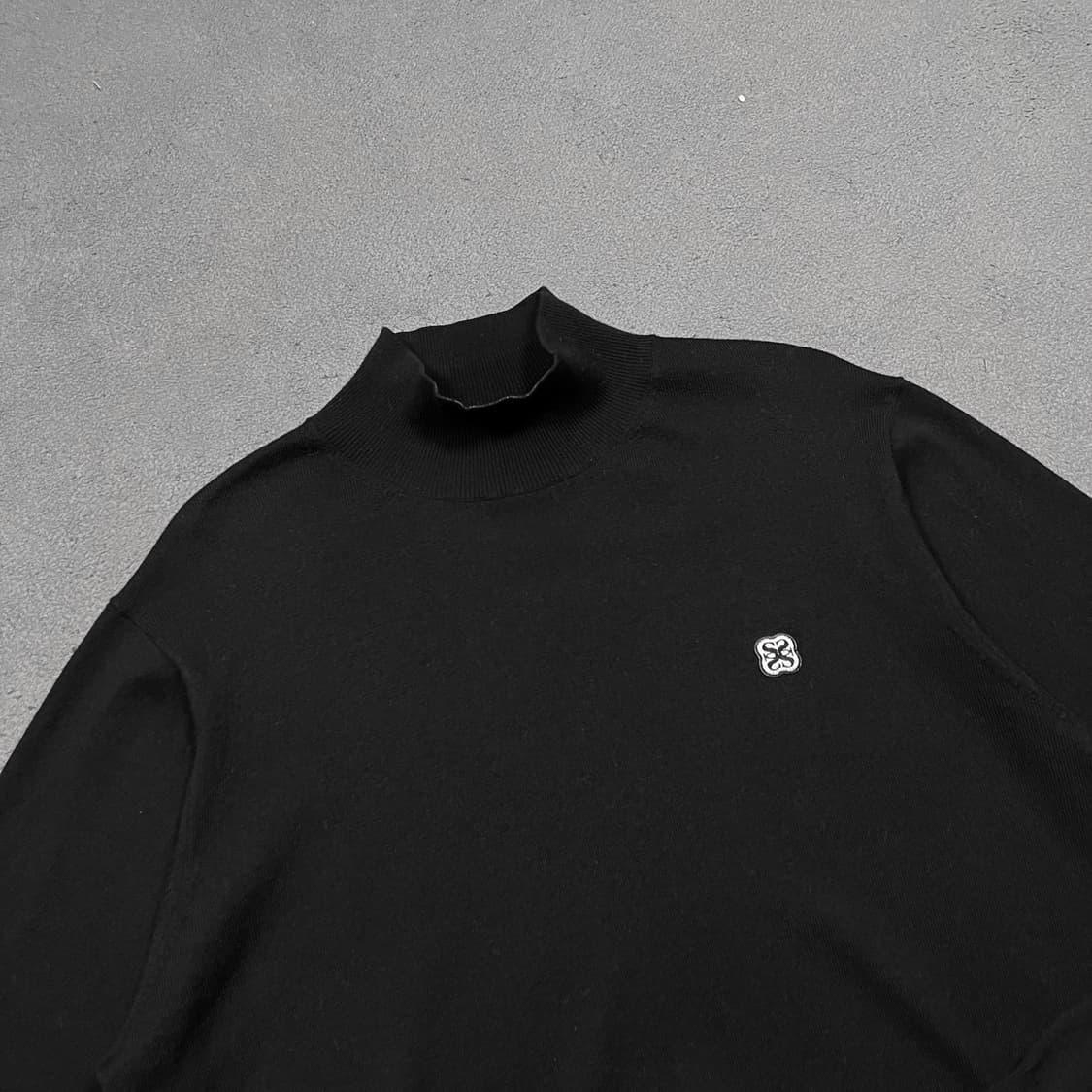 세터 터틀넥 블랙 니트  상품이미지1