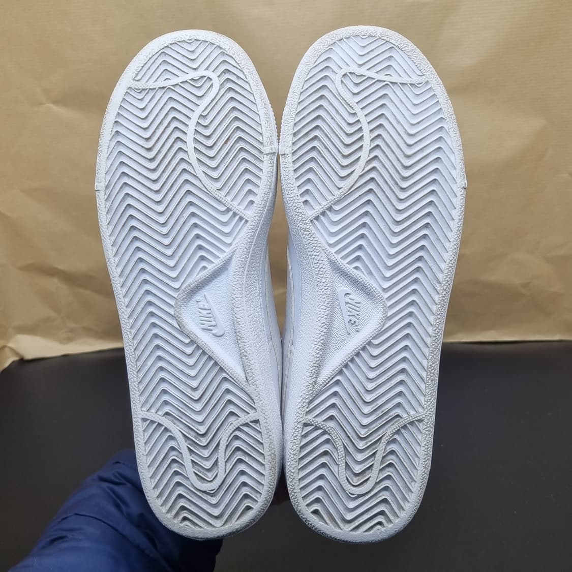 나이키 코트로얄2 스니커즈 235 상품이미지3