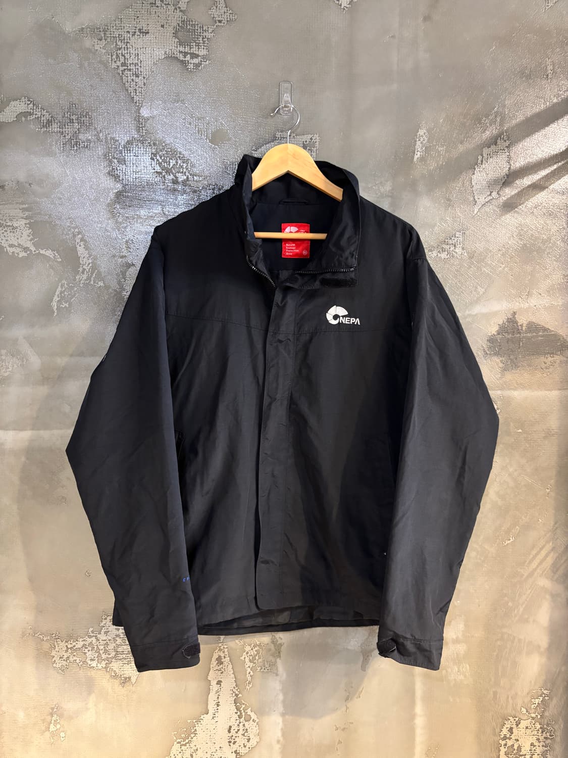 네파 블랙 바람막이 자켓 상품이미지1