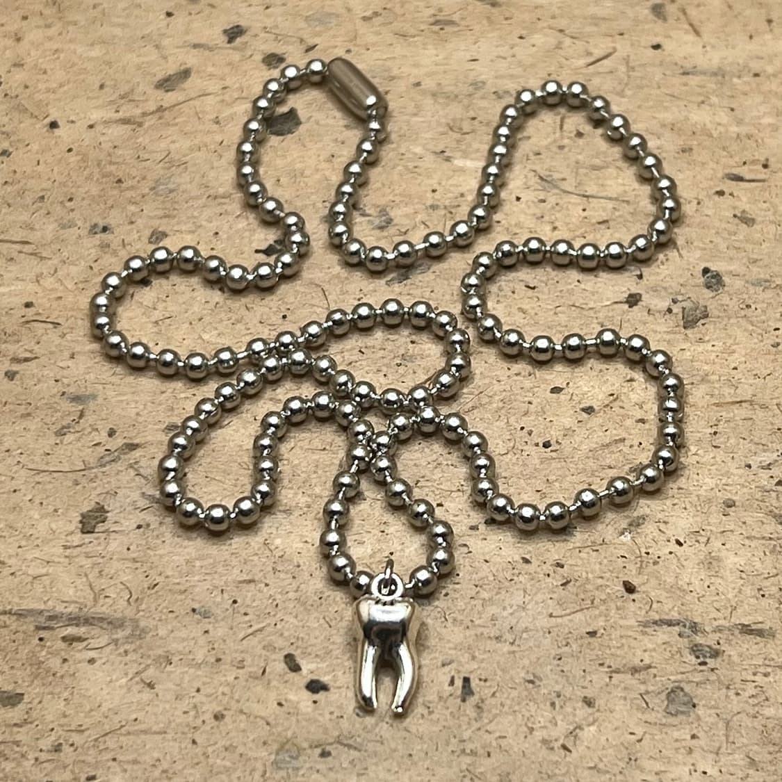 Tooth Necklace 상품이미지1