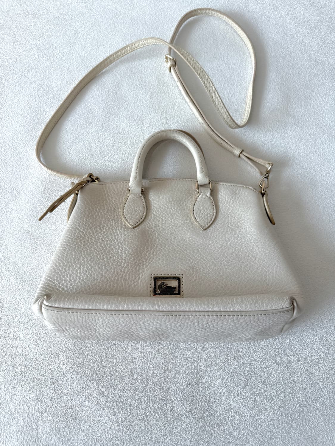 두니앤버크(Dooney & Bourke) 레더 토트 크로스백 상품이미지2