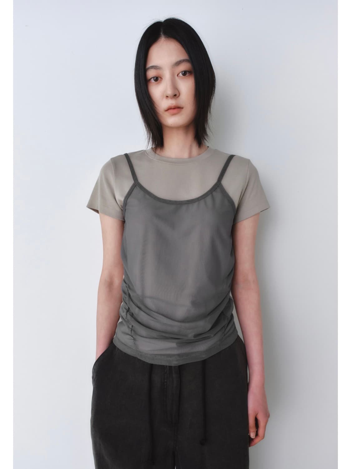 인사일런스우먼 메쉬 레이어드 숏슬리브 카키베이지 상품이미지1