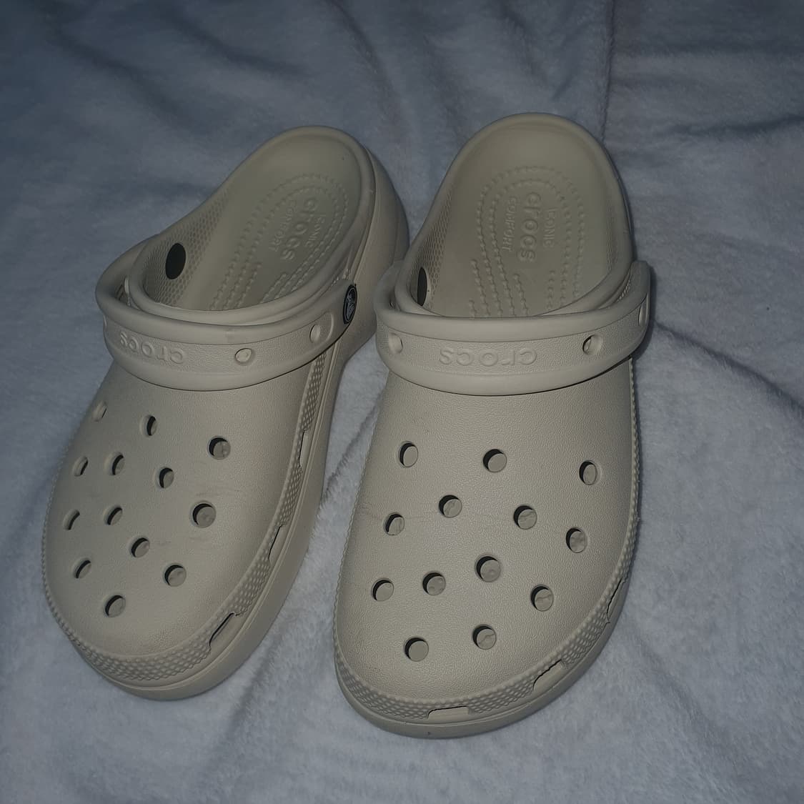 crocs.크록스 키높이 샌들.클래식 플랫폼 클로그 240 상품이미지2