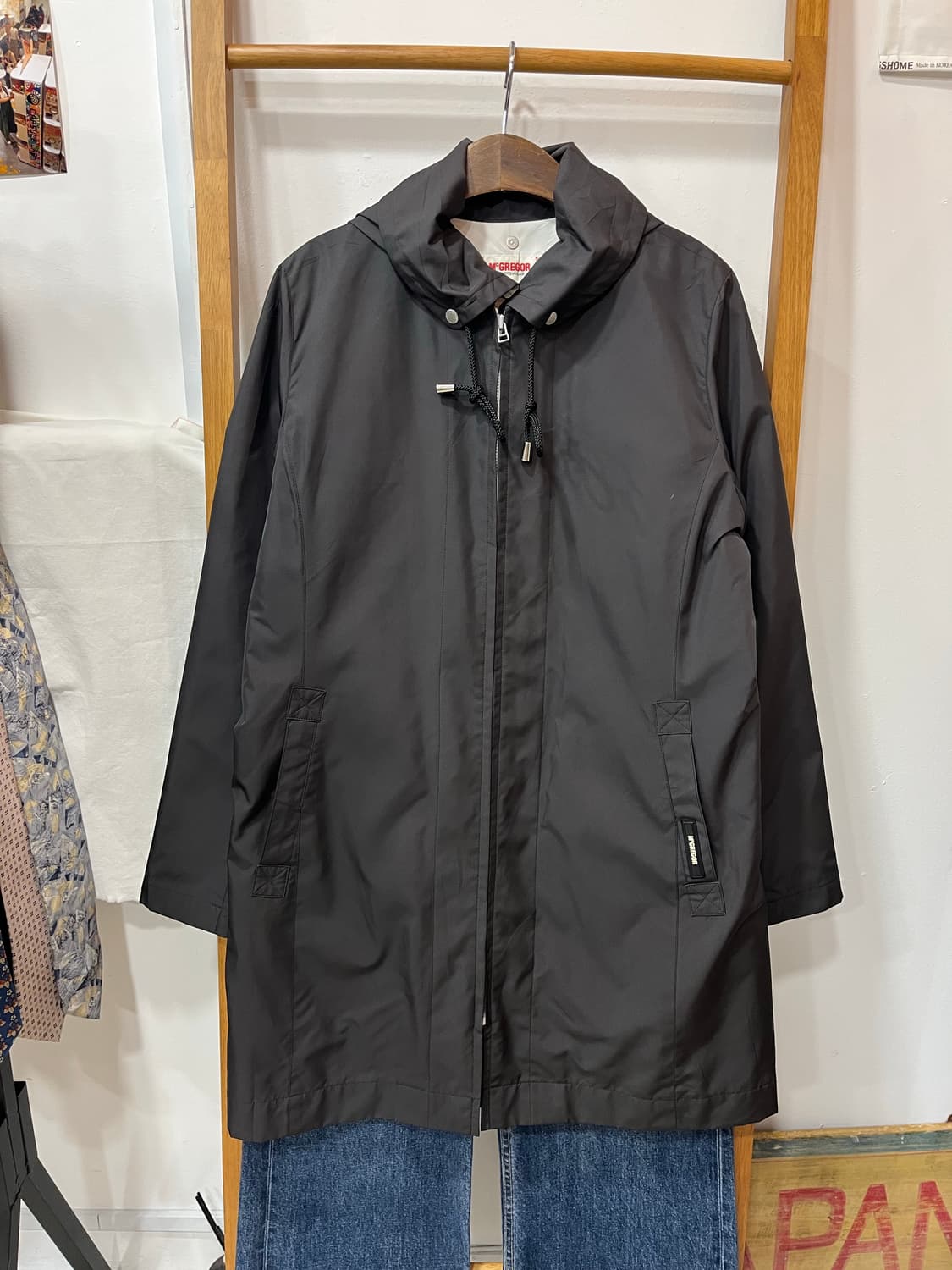맥그리거 블랙 바람막이 후드자켓 상품이미지1