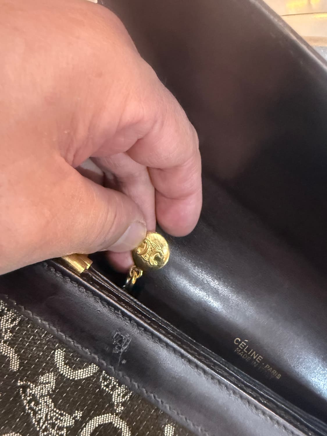 정품 셀린느 캔버스 크레시 숄더백 팝니다 상품이미지9