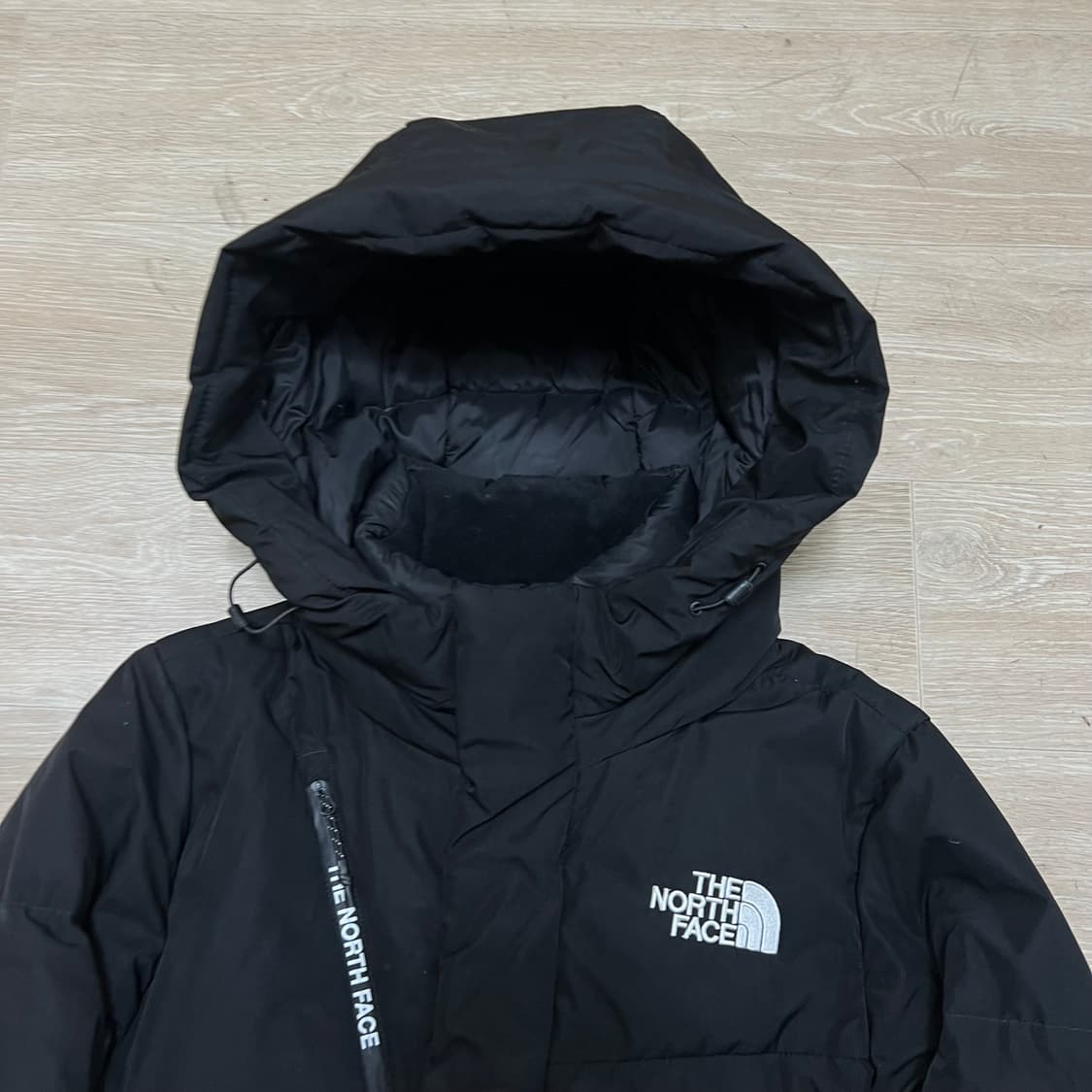 노스페이스 여성 하프돔 구스다운 후드 롱패딩 점퍼 [블랙] XS/85 상품이미지2