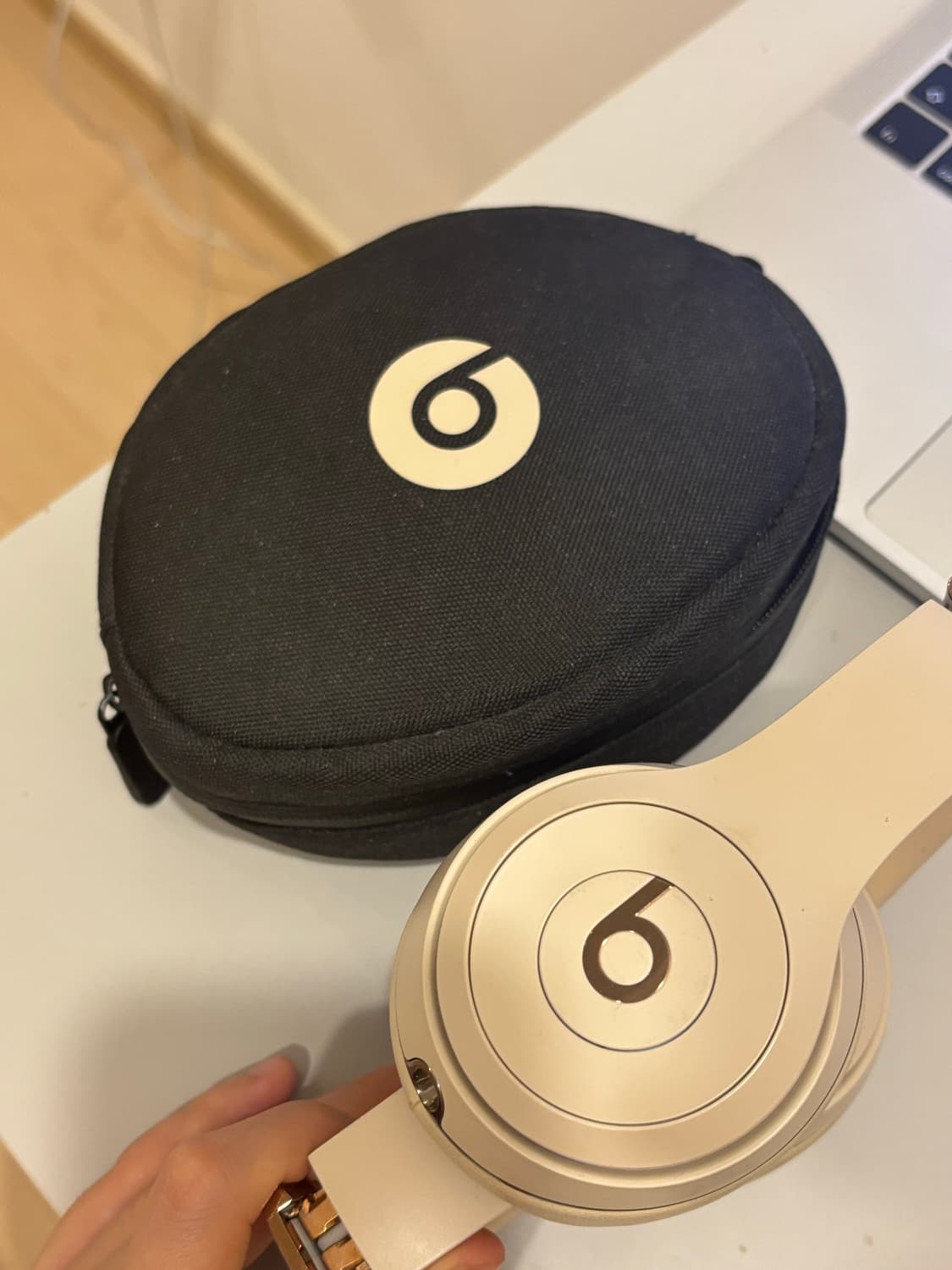 🎧🐰Beats Solo3 wireless 새틴골드 상품이미지2