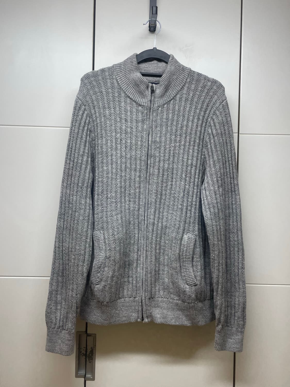 갭 니트 집업 상품이미지1