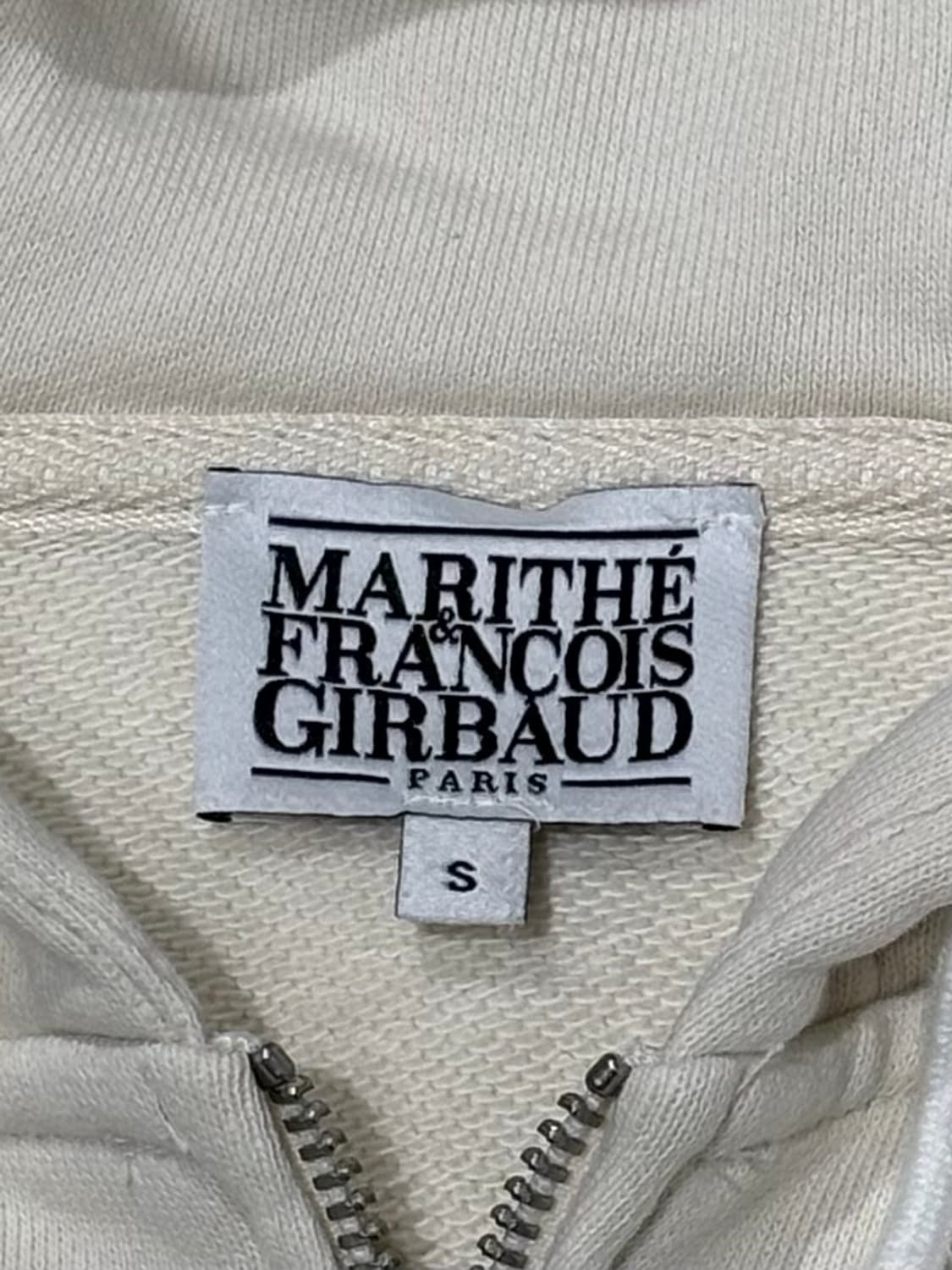 마리떼프랑소와저버 빅로고 크롭 투웨이 후드집업 상품이미지7