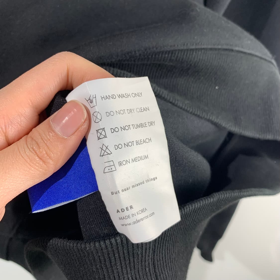 아더에러 OG 박스로고 블랙 맨투맨  상품이미지6