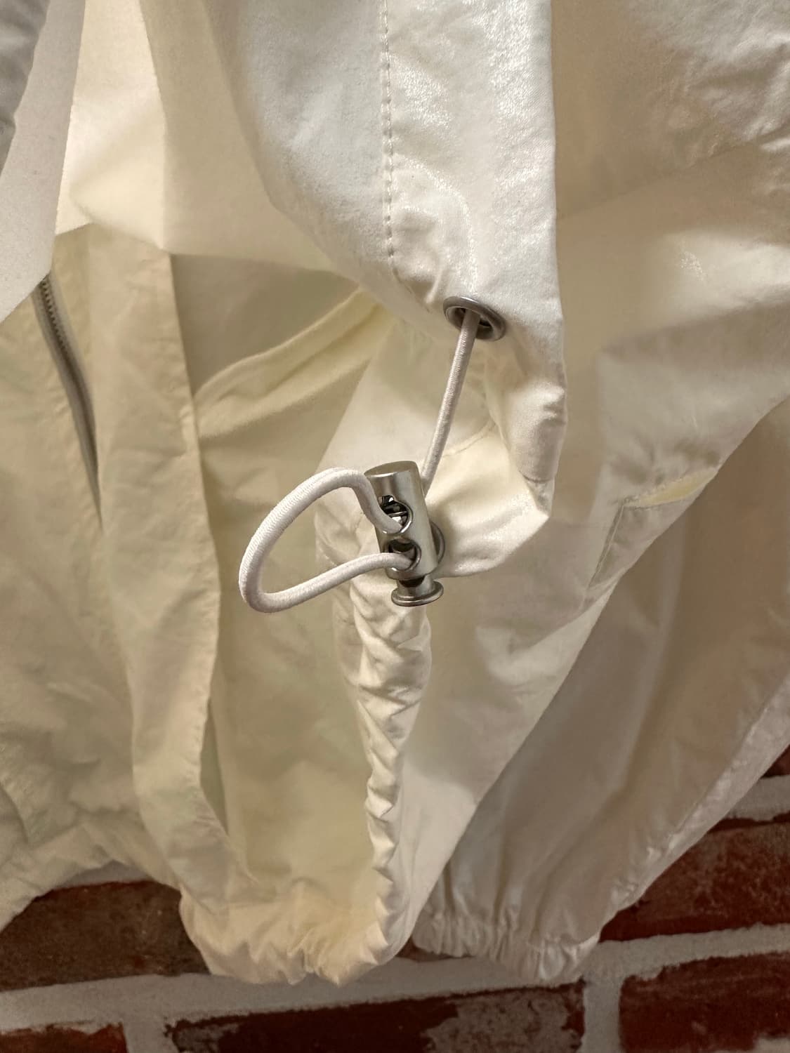 (OS)마뗑킴 22AW 코팅 점퍼 아이보리 상품이미지6