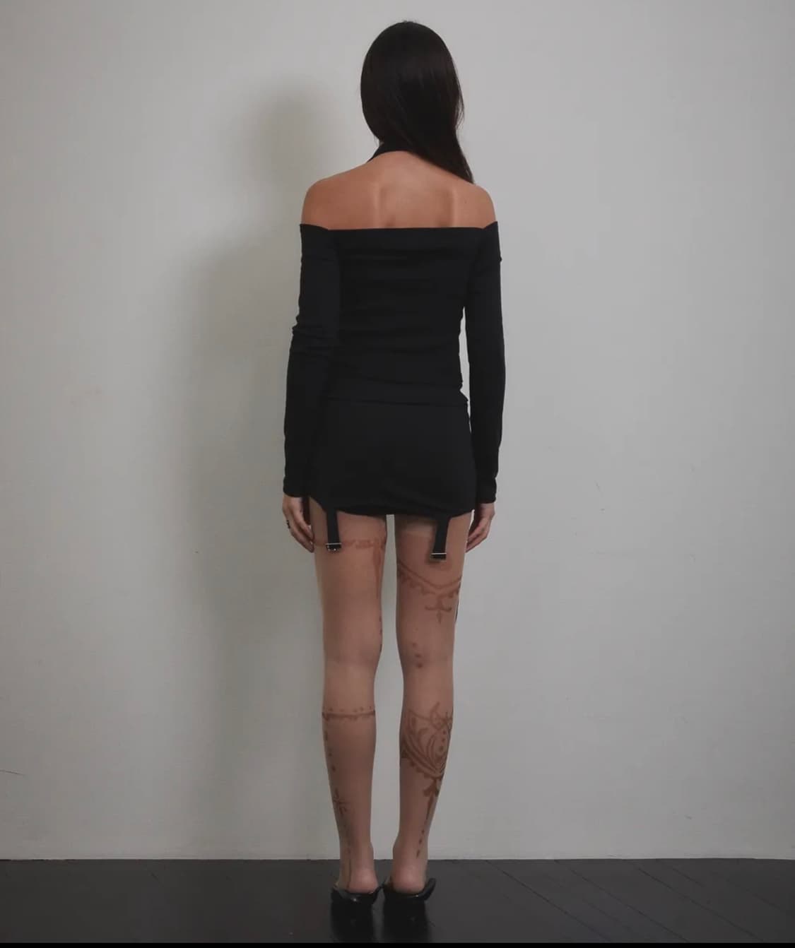 분트 Eyelet Halter Long Sleeve 상품이미지2