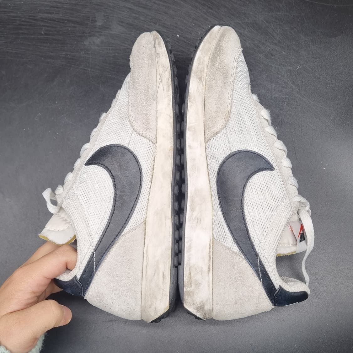 나이키 테일윈드79 스니커즈 250 상품이미지5