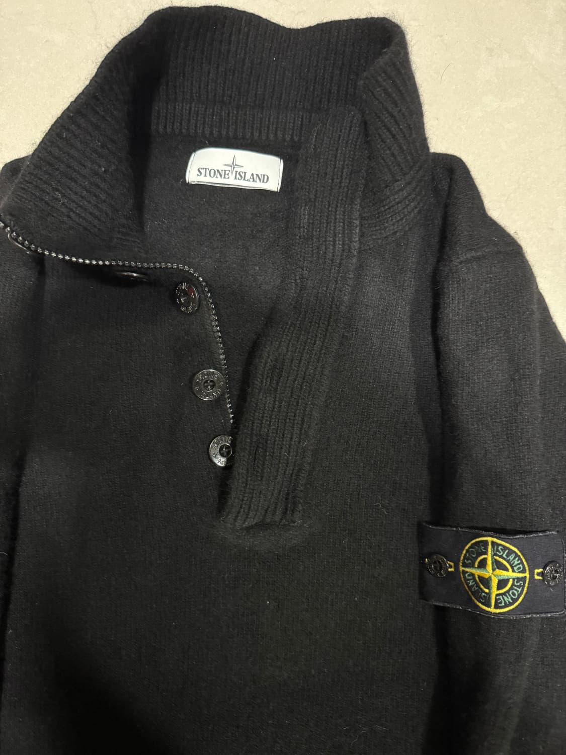 [당일출고,L사이즈] 스톤아일랜드 램스울 반집업 니트 상품이미지2