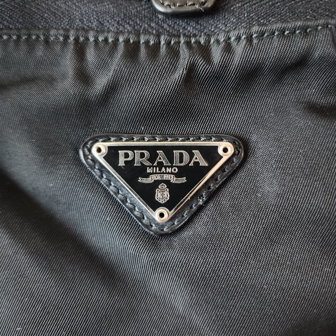 상태양호 프라다 포코노 나일론 원포켓 백팩 미니 상품이미지3