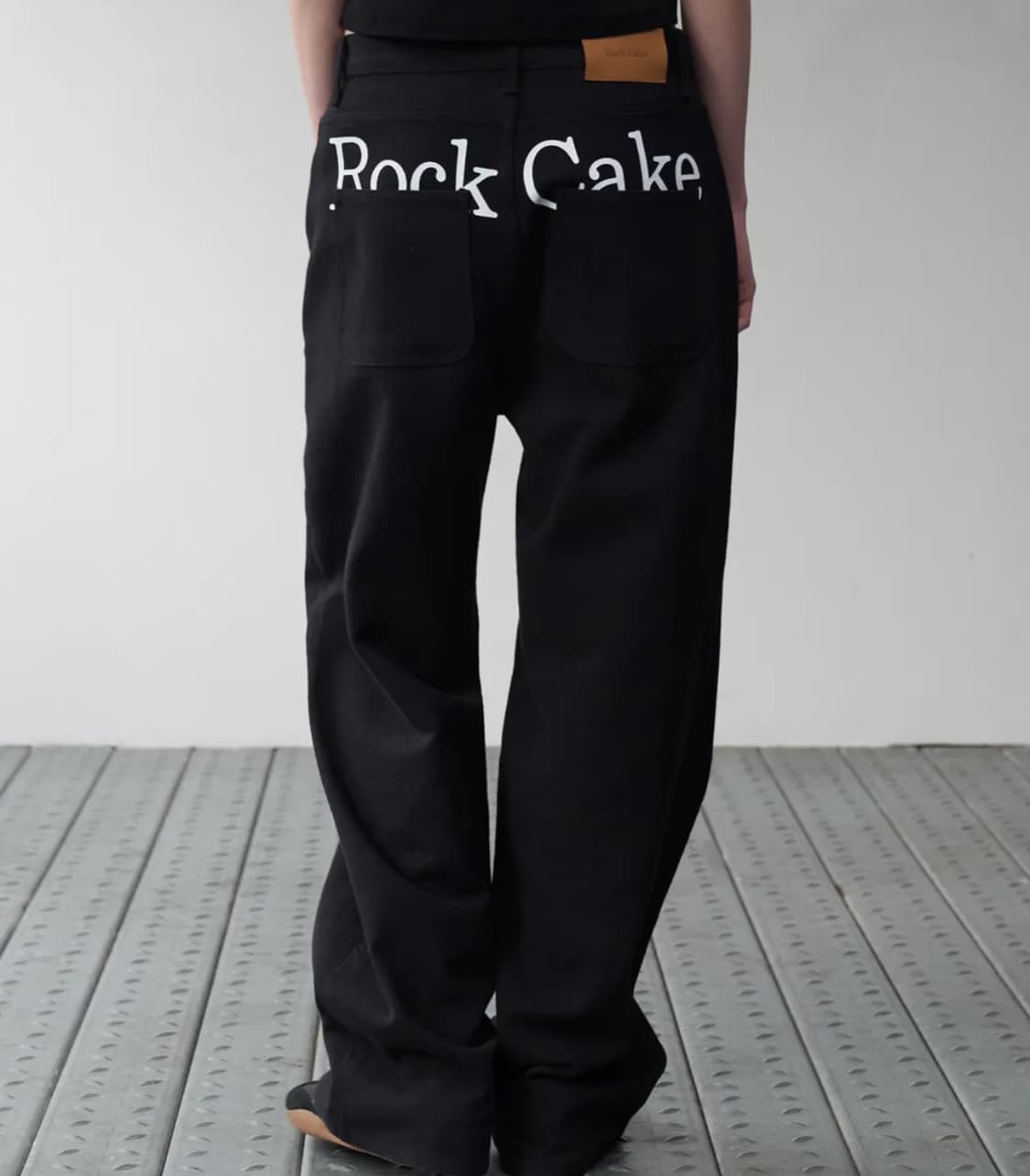 Rockcake 락케이크 Lettering Hide Pants 블랙 상품이미지1