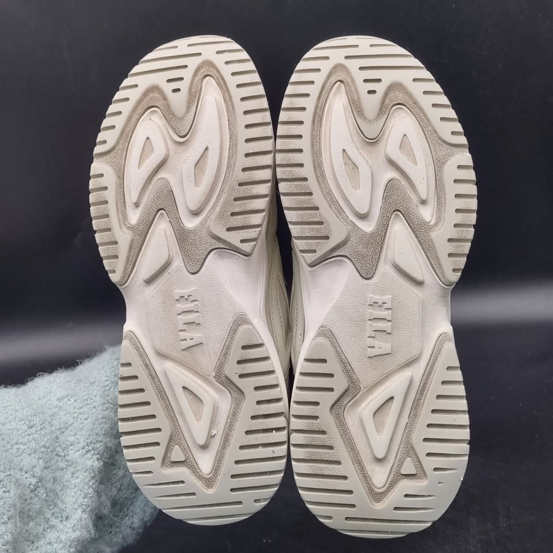 휠라 레이플라이드 여성운동화240  상품이미지3