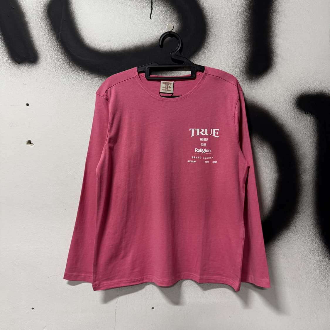 트루릴리젼 백 프린팅 월드투어 롱슬리브 티셔츠 상품이미지2