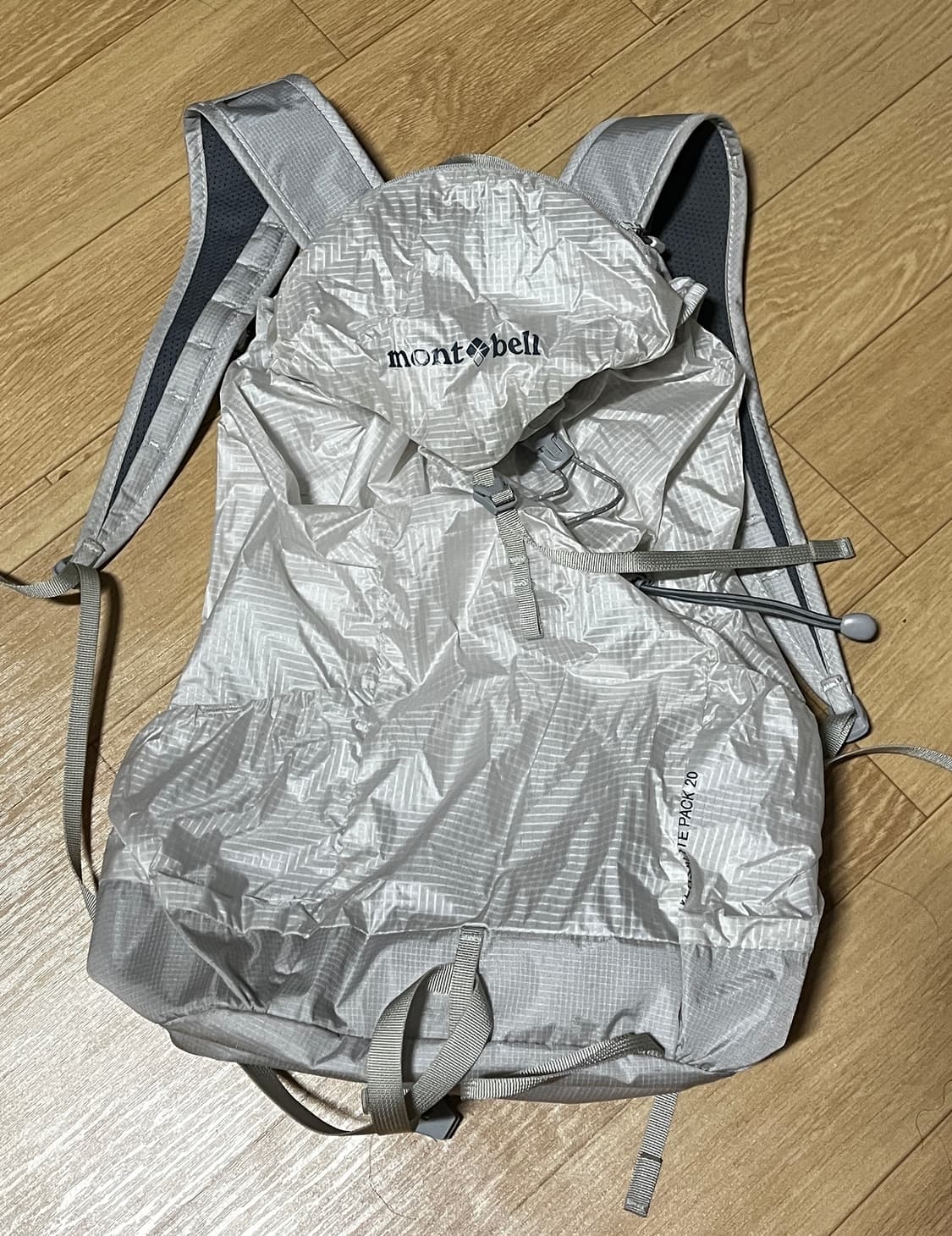 몽벨 버사라이트 20L 백팩 상품이미지1