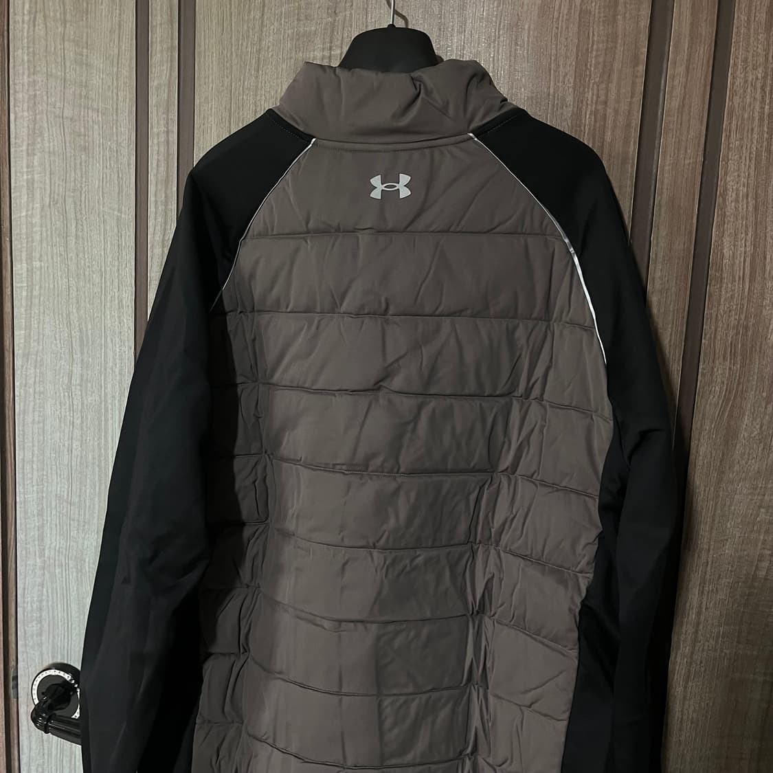 새상품(XXL)언더아머 골프 스트레치 다운 하이브리드 자켓 상품이미지8