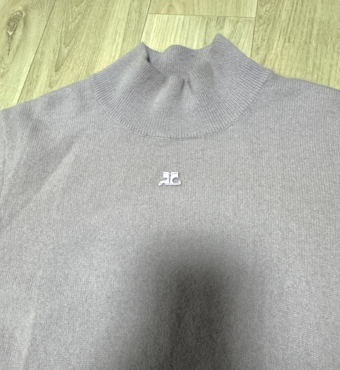 꾸레쥬 빈티지 캐시미어 하프넥 반팔니트 상품이미지2