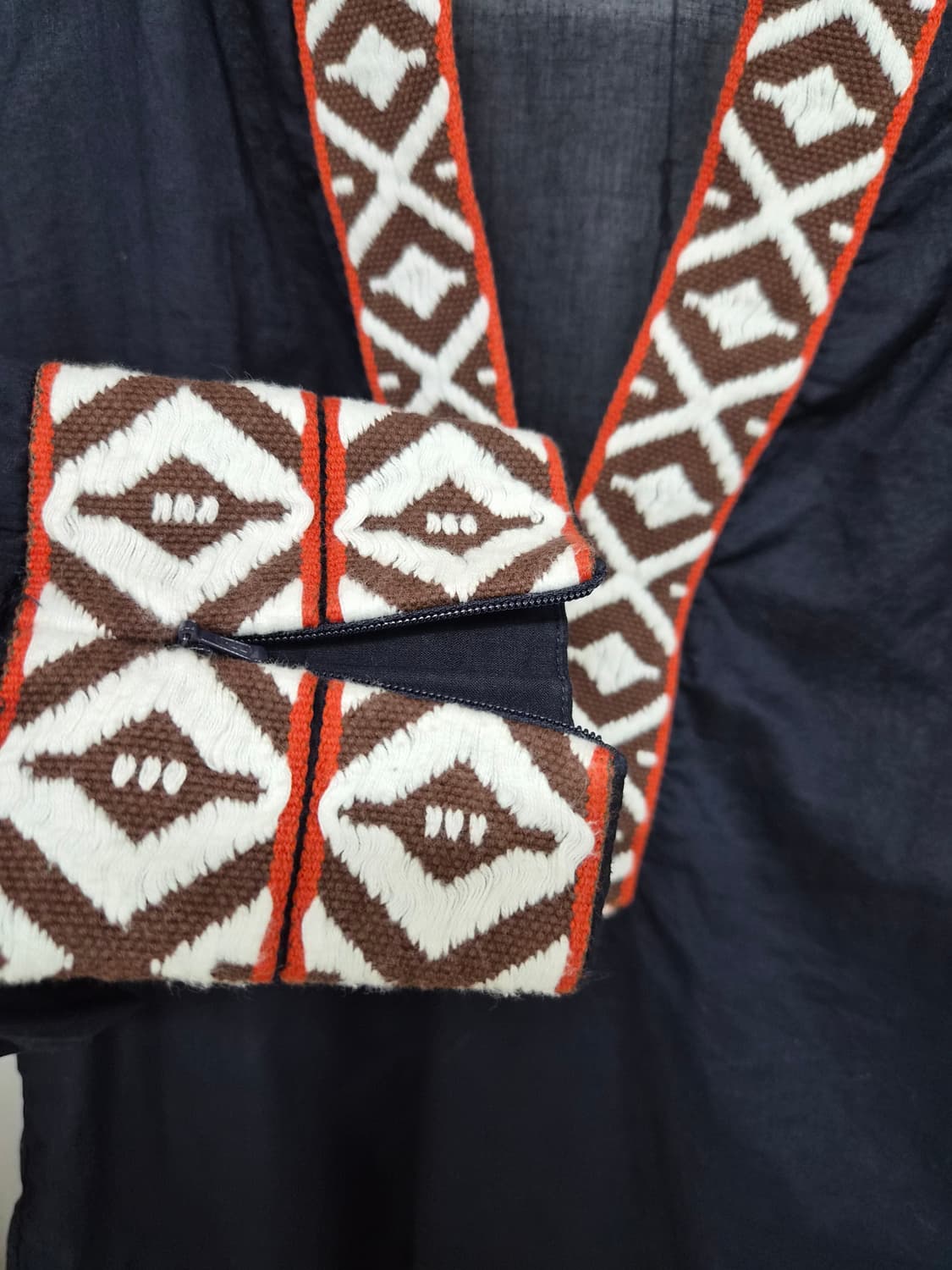 토리버치 자수 코튼 튜닉 자수 블라우스. .제이크루 프릴포켓 린넨팬츠 상품이미지5