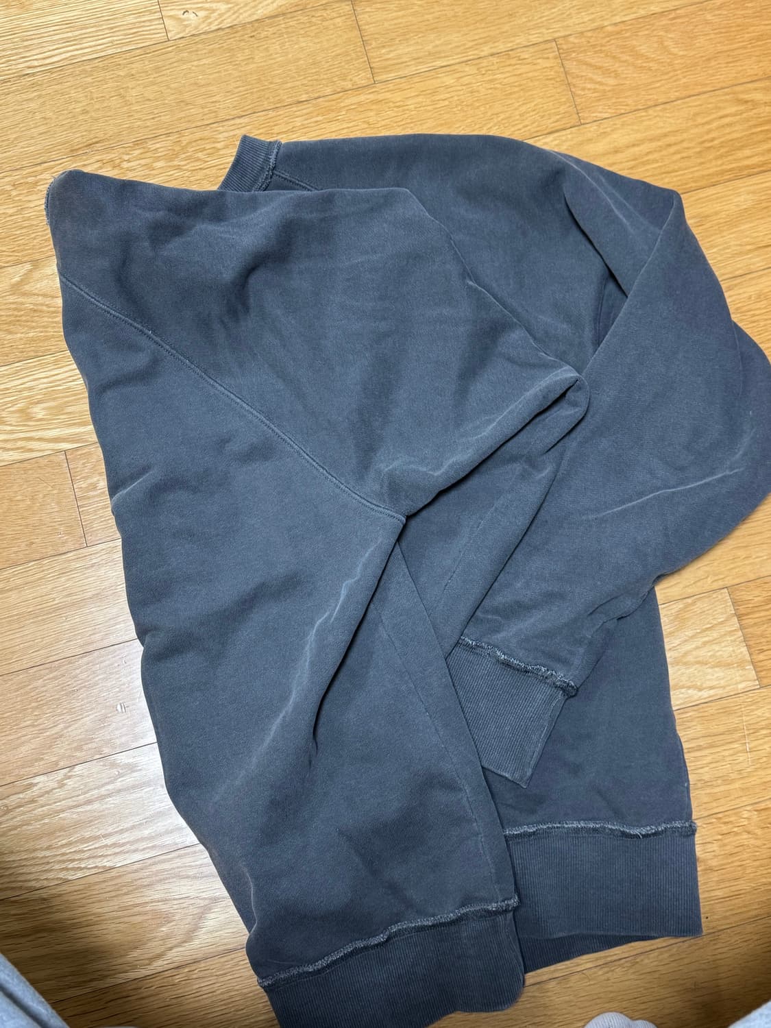 아캄 맨투맨 상품이미지2