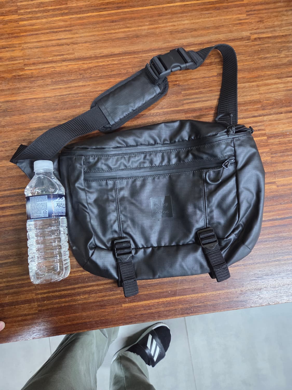 아디다스 빅 웨이스트백 레더 크로스백  상품이미지1
