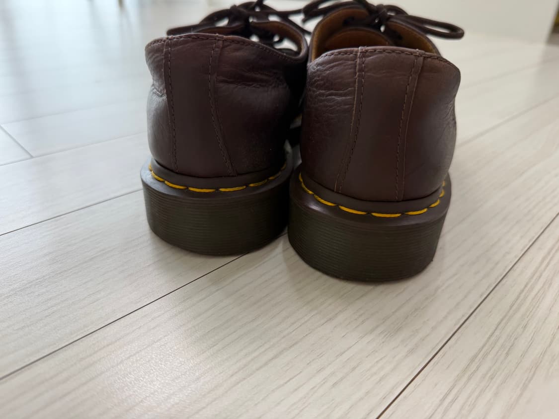 닥터마틴 3홀 브라운 260 상품이미지4