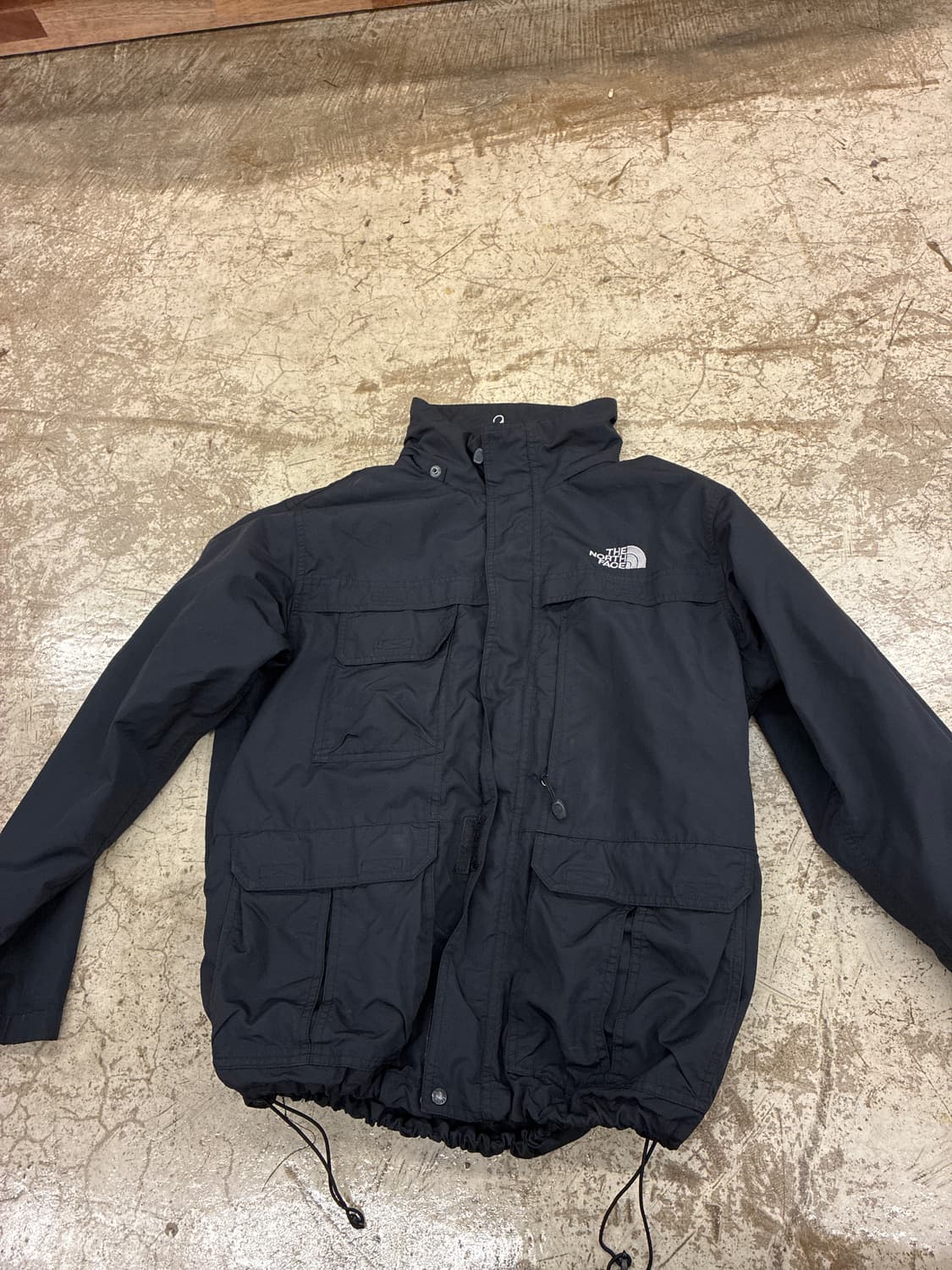 노스페이스 바람막이 블랙 상품이미지1