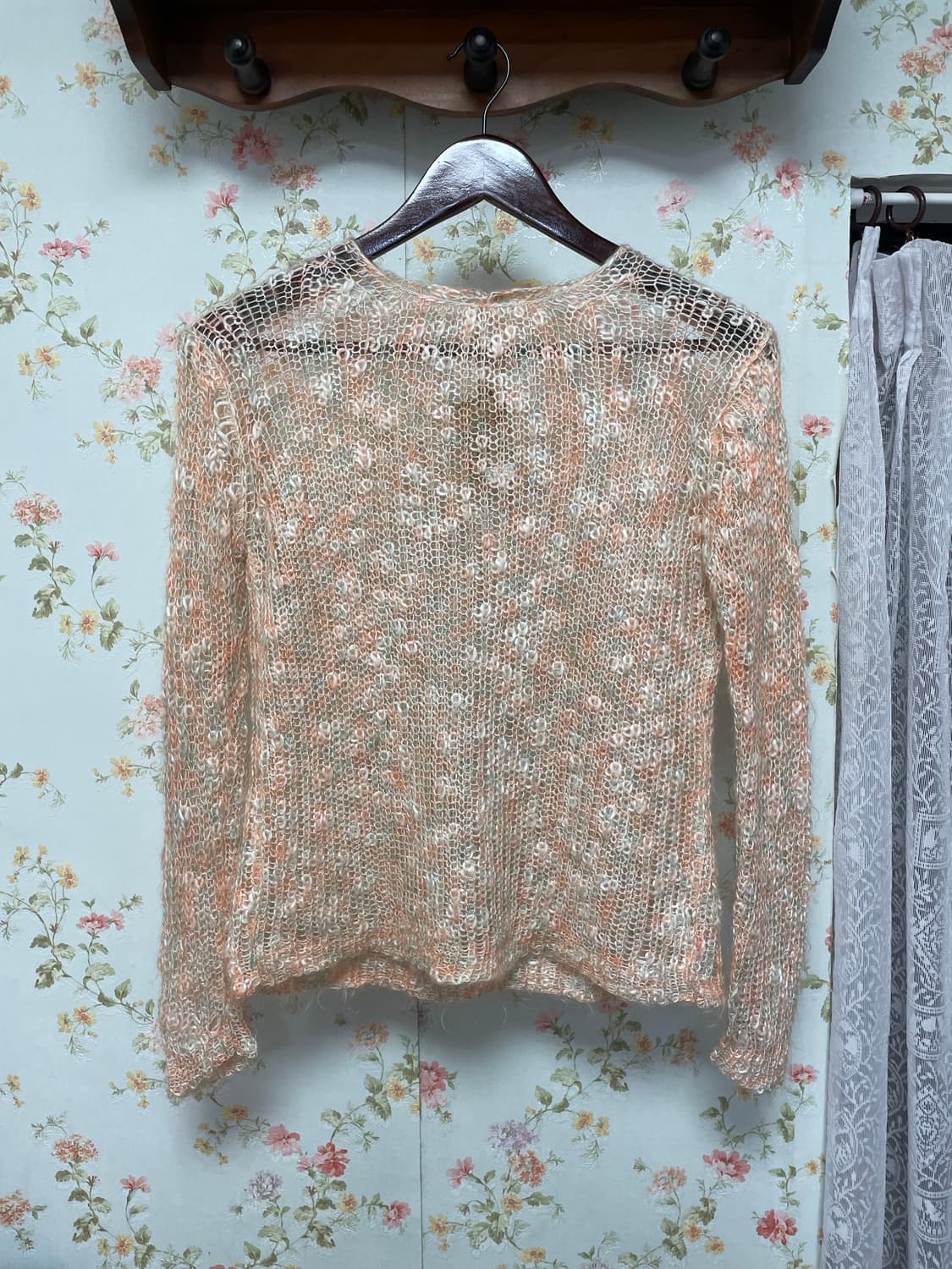 블러썸 시스루 니트 탑 상품이미지1