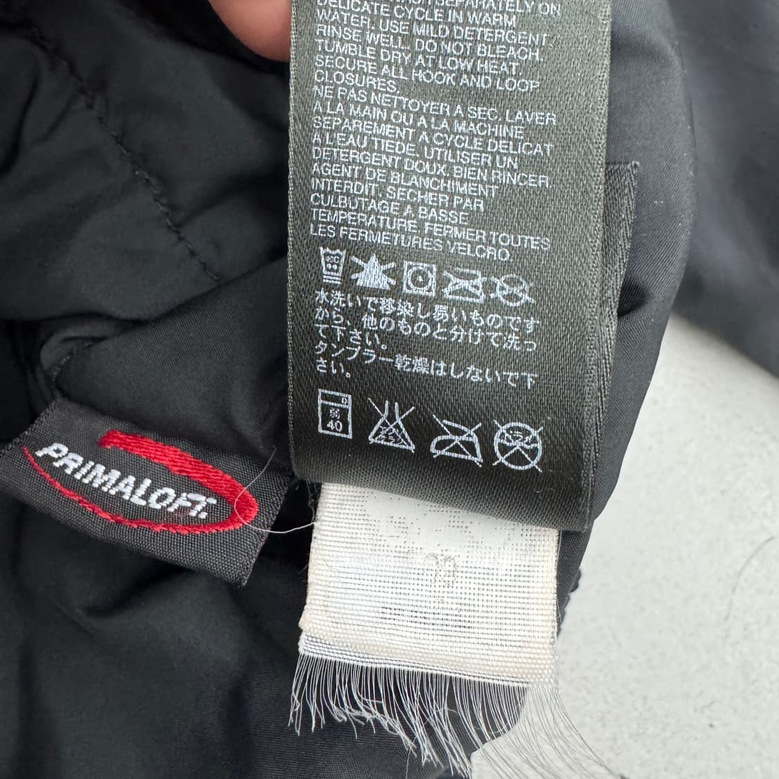 노스페이스 고프코어 프리마로프트 경량패딩 블랙 상품이미지9