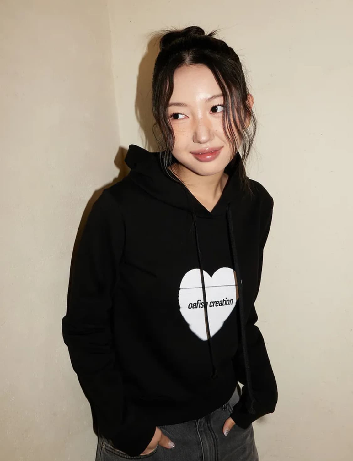 오피쉬 하트 로고 후디 블랙 상품이미지3