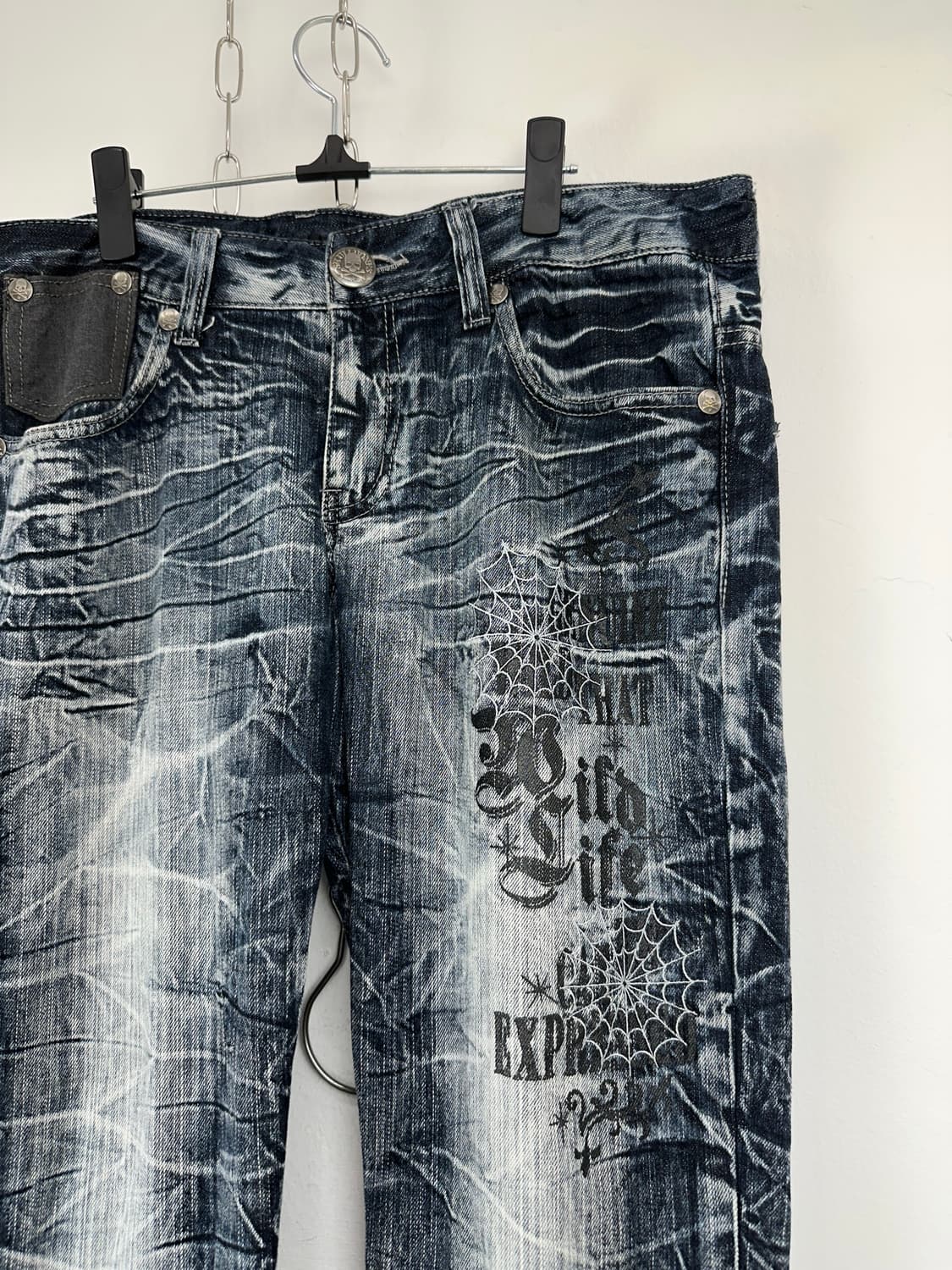 Wild Life Crinkle Wash Graphic Denim Pan 상품이미지5
