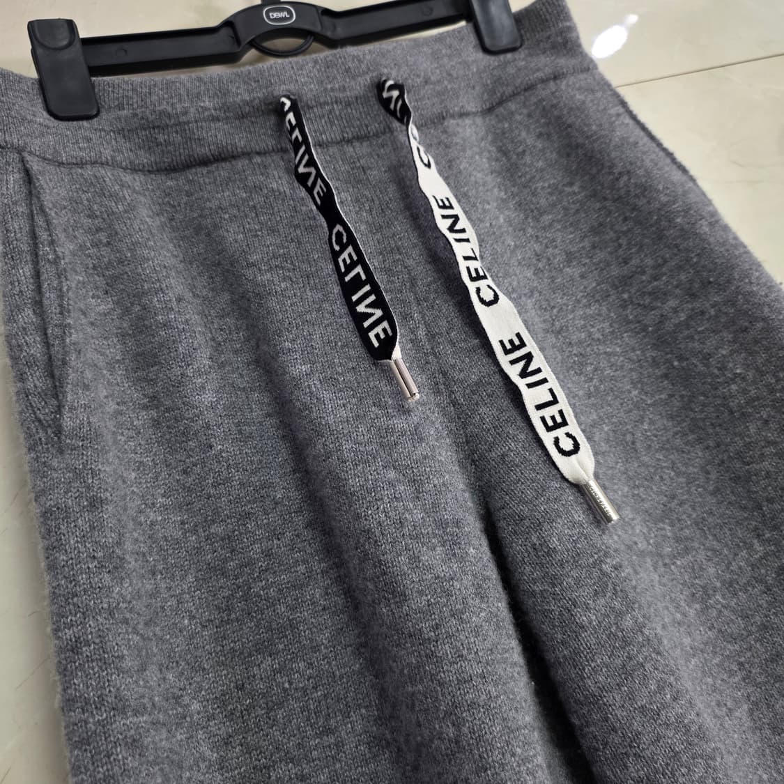 {클로젯}[M]셀린느 트리옹프 로고 드로우스트링 캐시미어 니트후드 셋업 상품이미지3