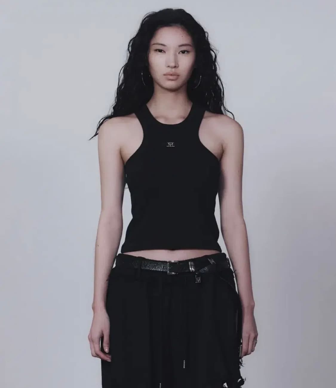 [새상품] 트리밍버드 메탈 로고 나시 상품이미지1