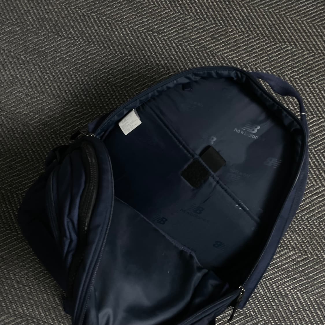 뉴발란스 3D 멀티 백팩 네이비o 4908 상품이미지6